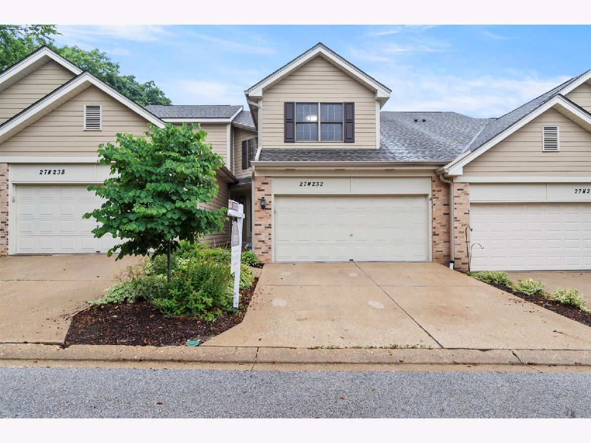 Townhomes & Homes Sold Walnut Hill Winfield Illinois, 27W232 Ash