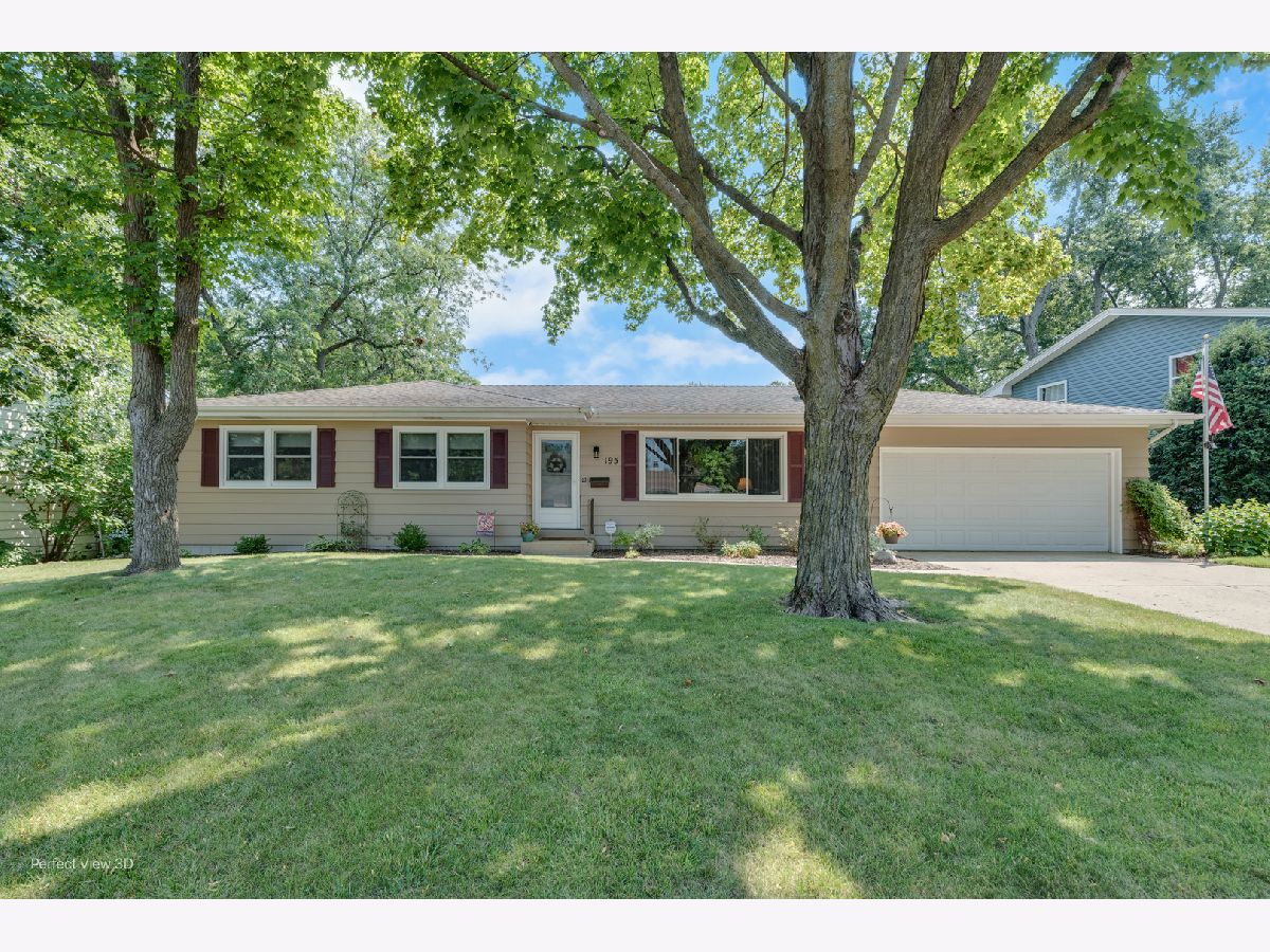 Homes & Condos & Townhomes Sold Country Knolls Elgin Illinois, 195 Pauline