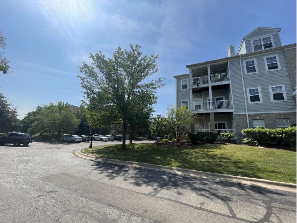 Condominiums Sold Lakeview Place Addison Illinois, 1299 Lake