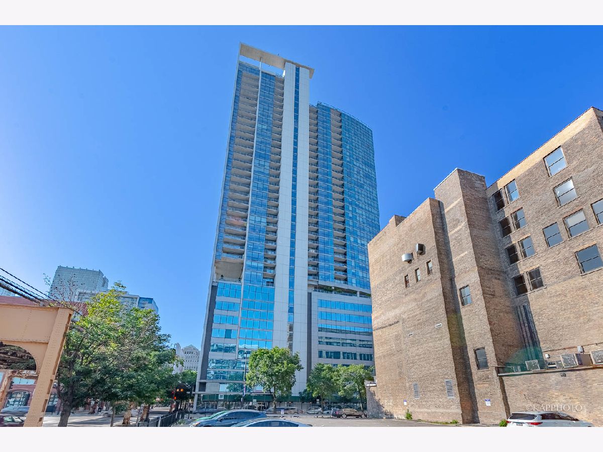 Condominiums Sold Silver Tower Chicago Illinois, 303 Ohio
