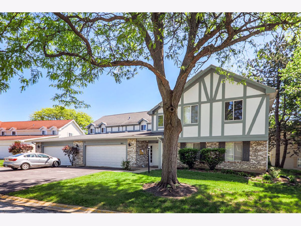 Condos & Townhomes & Homes Sold Springlake Aurora Illinois, 385 Spring Lake