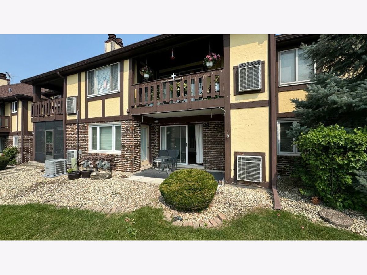 Condos & Townhomes & Homes Rented Orlan Brook Orland Park Illinois, 15630 Orlan Brook