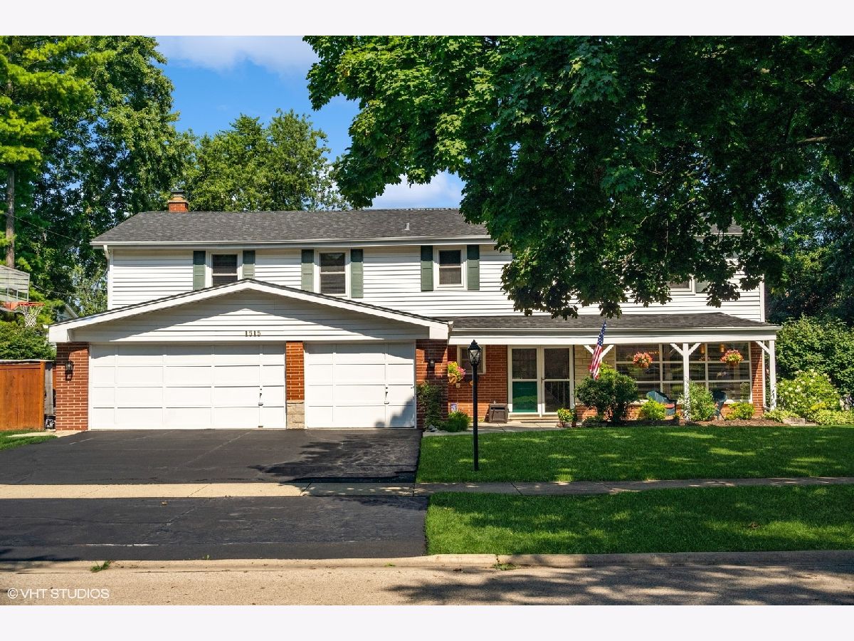 Homes Sold Woodland Grove Glenview Illinois, 1515 Crown