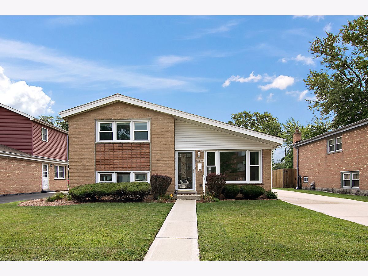 Homes & Condos & Townhomes Sold Oak Dale Oak Lawn Illinois, 10209 Washington