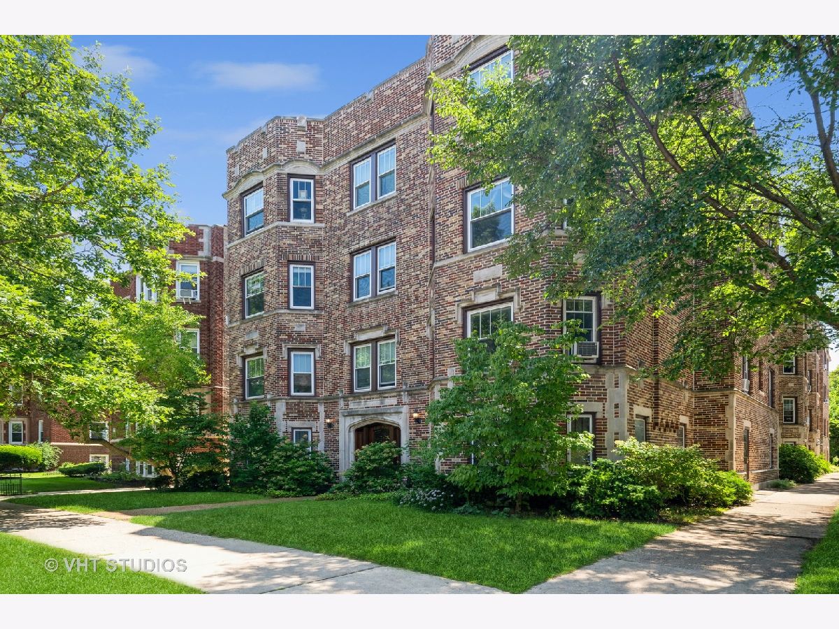 Condominiums Sold Washington Manor Evanston Illinois, 834 Washington