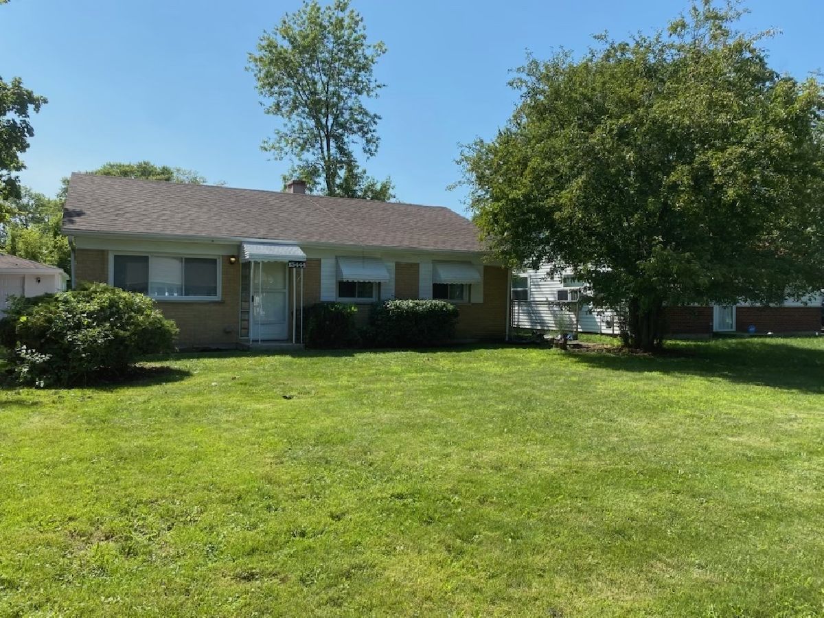  Rented Markham Illinois, 15444 Albany