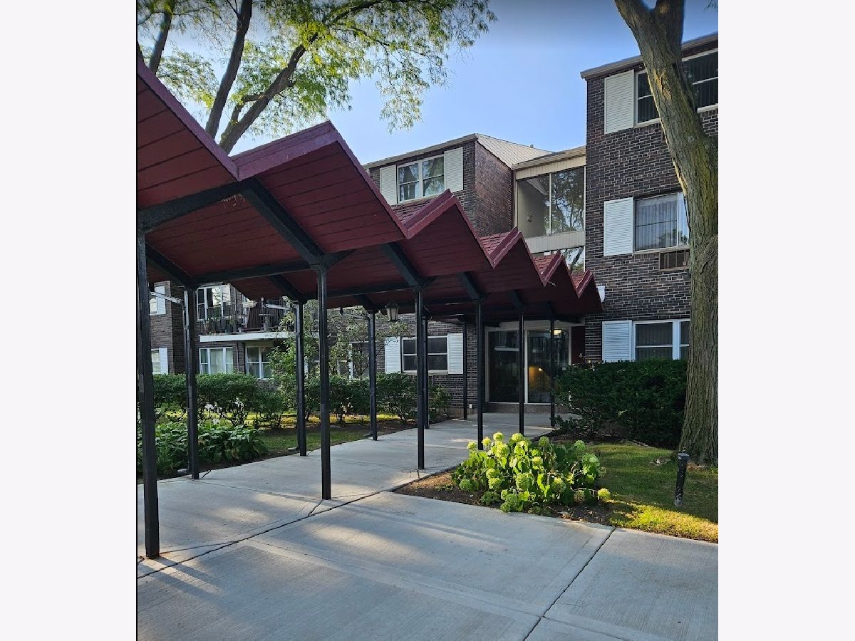 Condominiums & Homes Sold Skokie Terrace Skokie Illinois, 8720 Skokie Blvd