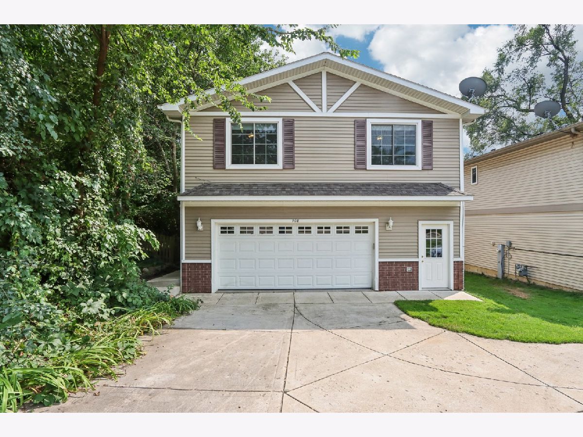 Homes Rented Lake View Villa Wauconda Illinois, 908 Bonner
