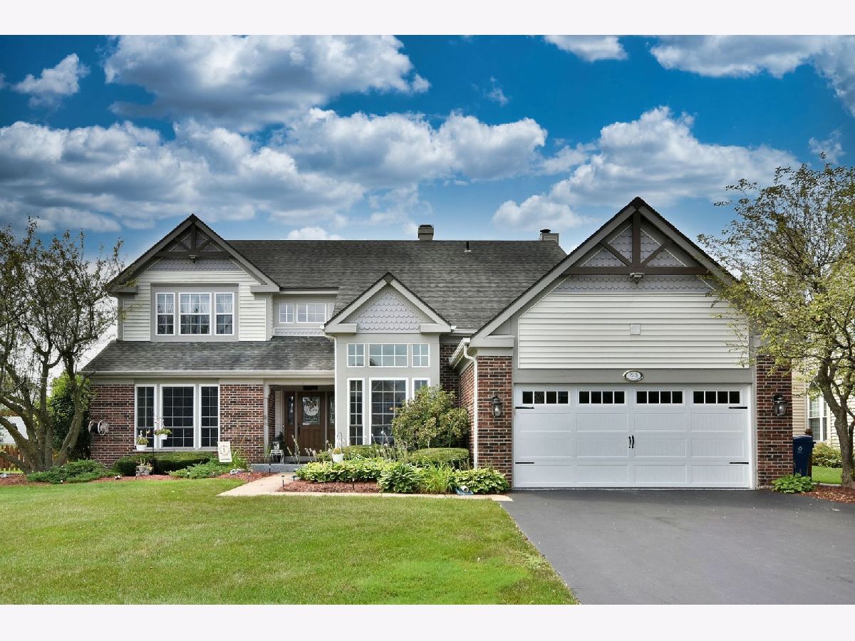 Homes & Townhomes & Condos Sold Fairfax Silvercrest Bartlett Illinois, 223 Sangamon