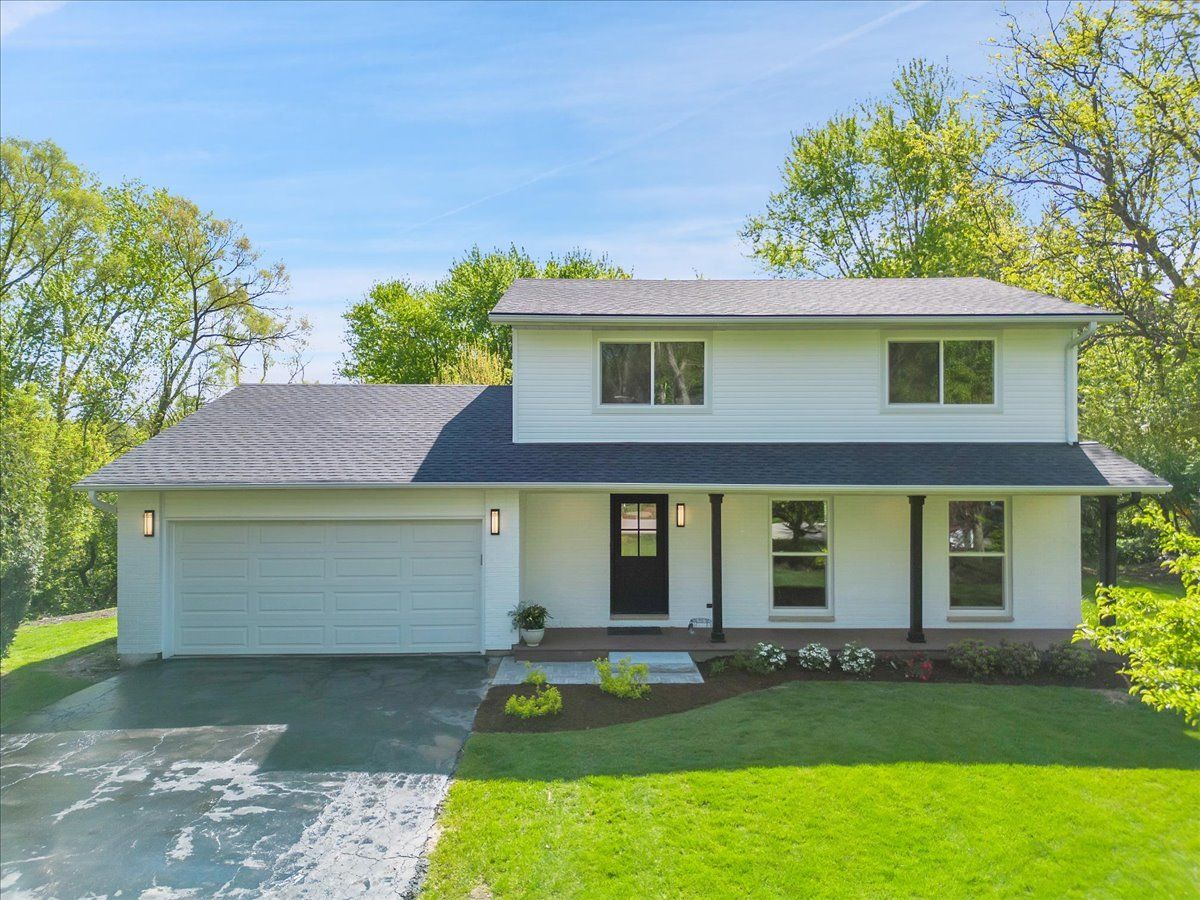  Rented Tower Lakes Illinois, 101 Devonshire