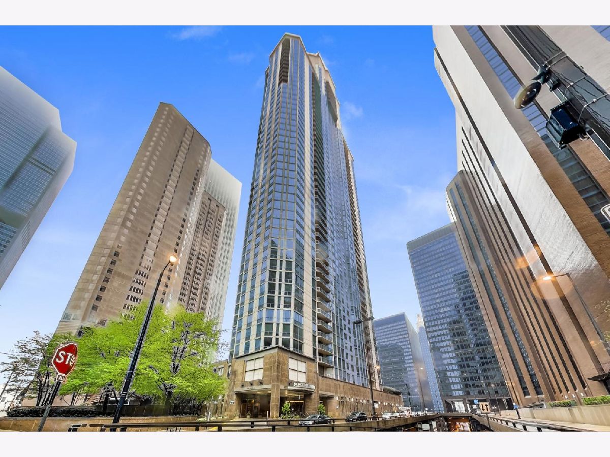 Condominiums Rented Park Millennium Condos Chicago Illinois, 222 Columbus