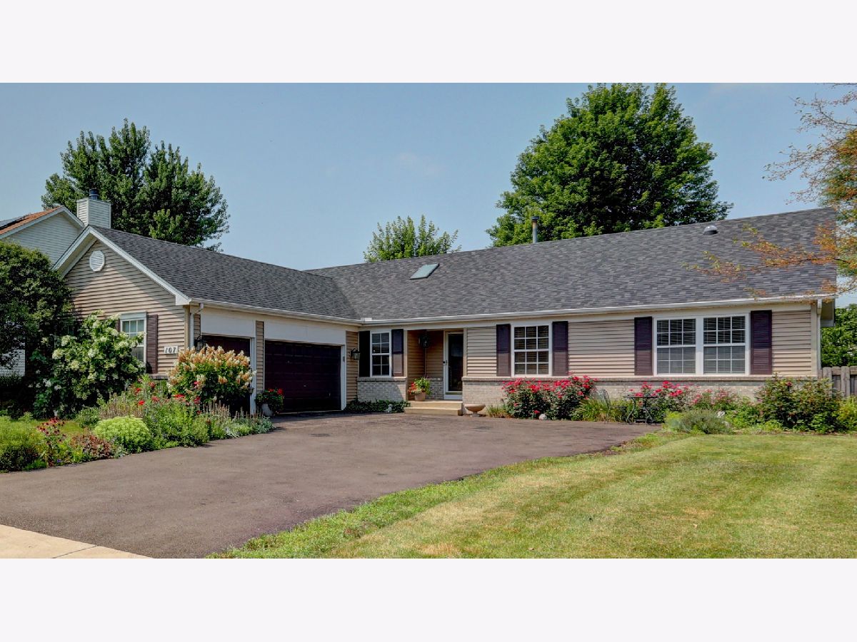 Homes Sold Blackberry Trail Aurora Illinois, 107 Hankes
