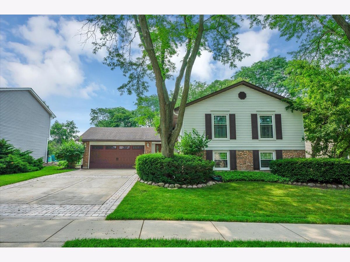 Homes Sold Westbury Hoffman Estates Illinois, 1005 Freeman