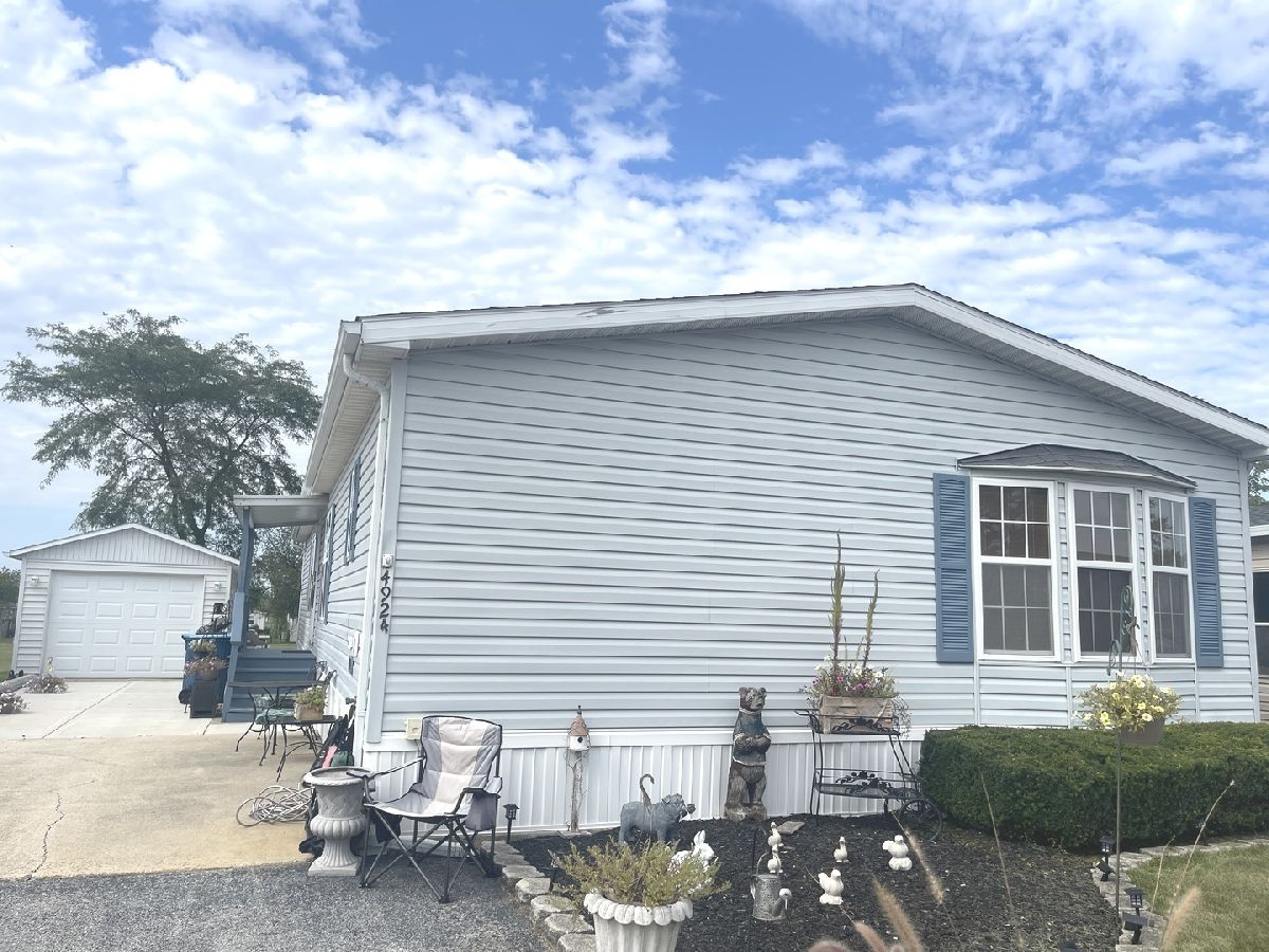 Subdivision Sold Golf Vista Monee Illinois, 4924 La Quinta