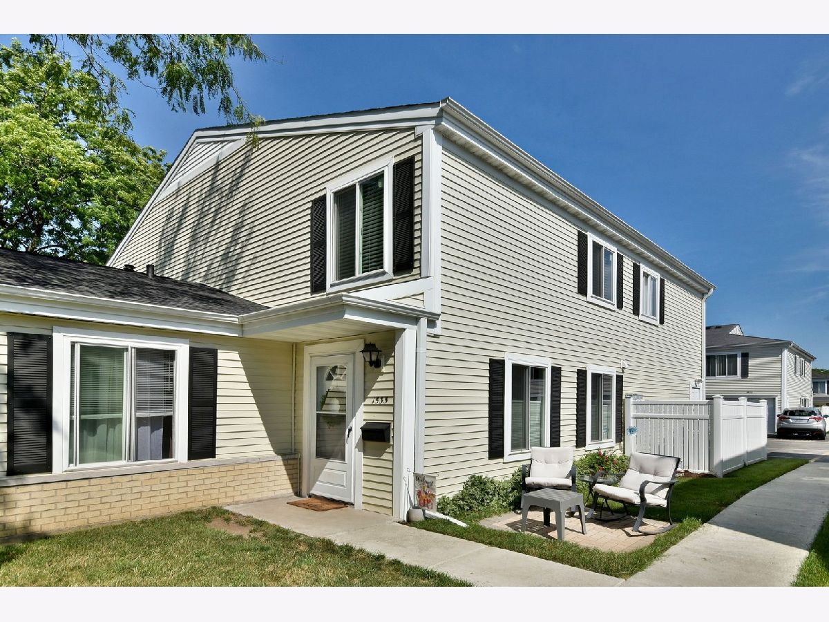 Townhomes & Condos Sold Quincy Park Prospect Heights Illinois, 1535 Cove