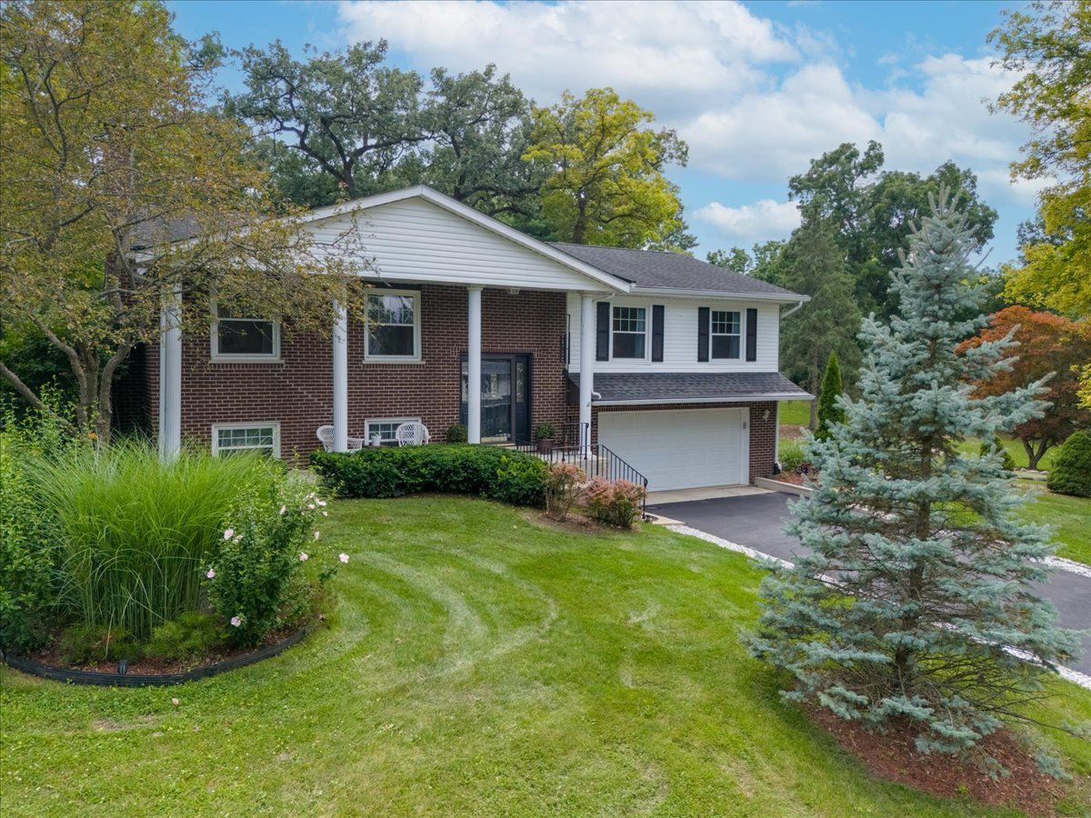Homes Sold Emerald Estates Ingleside Illinois, 25961 Marquette