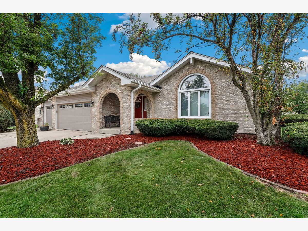 Homes & Townhomes & Condos Sold Brook Hills Orland Park Illinois, 17648 Crestview