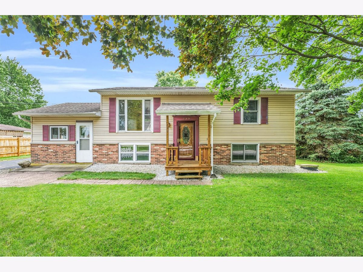 Sold Danforth Illinois, 399 Church