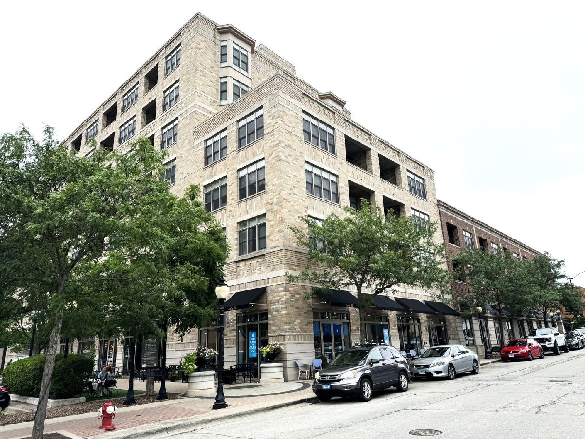 Condominiums Rented Metro Lofts Arlington Heights Illinois, 10 Dunton