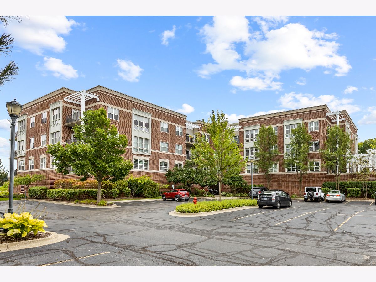 Condominiums & Homes Sold Heritage Place Libertyville Illinois, 310 Church