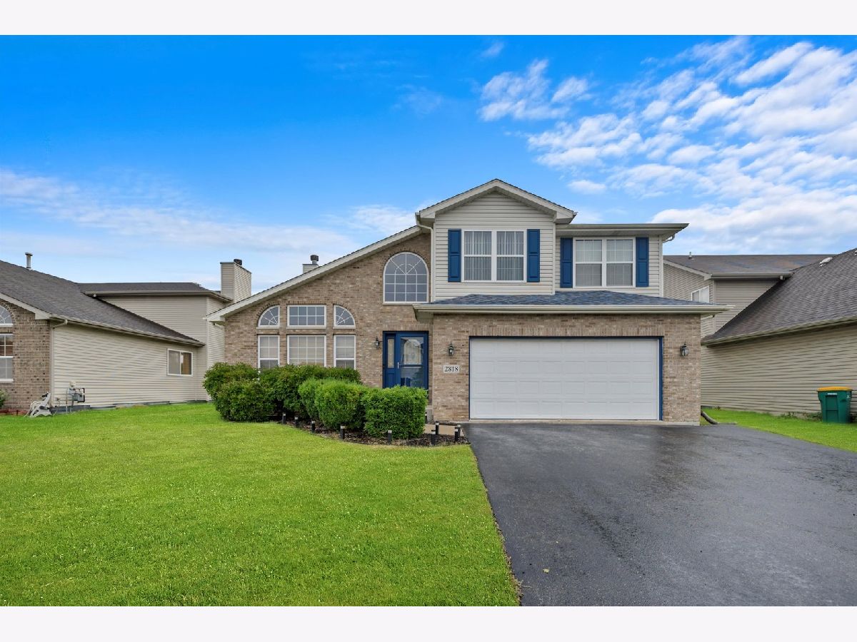 Homes Sold Thorn Creek Joliet Illinois, 2818 Clearview