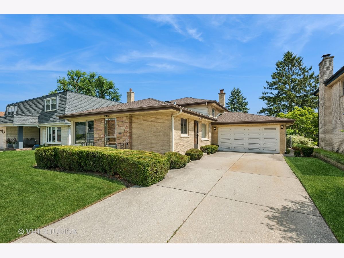 Homes Sold Ransom Ridge Niles Illinois, 8333 Knight