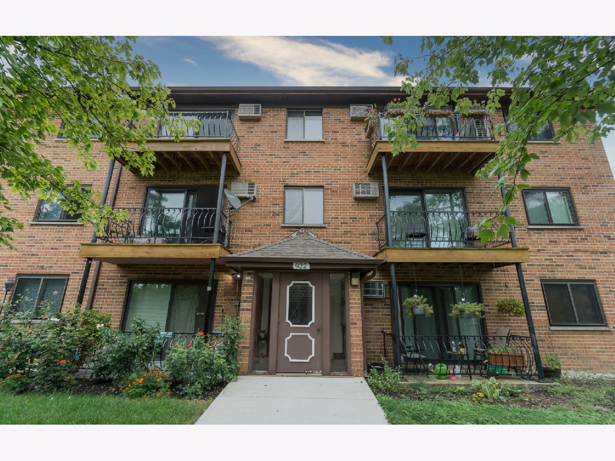 Condominiums Sold Bensenville Terrace Bensenville Illinois, 922 Irving Park