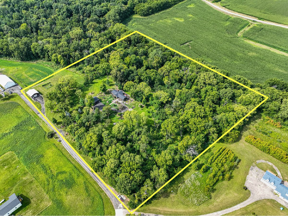  Sold Compton Illinois, 911.5 Melugins Grove