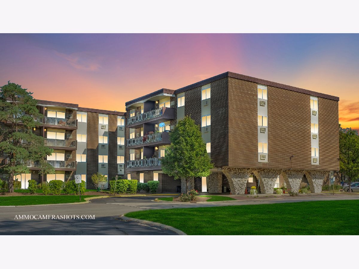 Condominiums Sold Point West Lombard Illinois, 1321 Finley