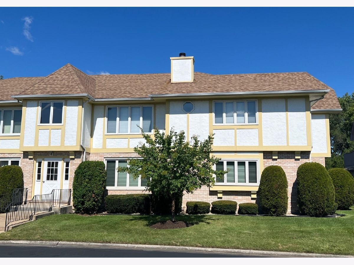 Condominiums Sold Edelweiss On The Lake Palos Park Illinois, 4 St. Moritz