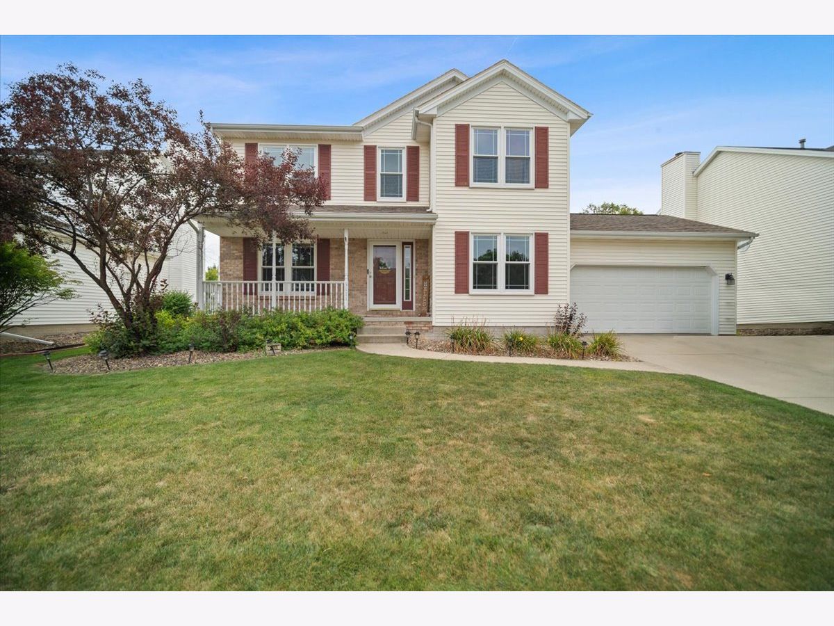 Homes & Condos & Townhomes Sold Eagle Creek Bloomington Illinois, 3111 Copper Creek