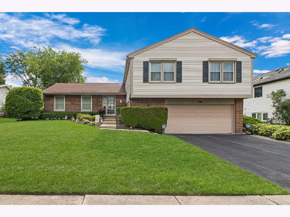 Homes Sold Countryside Lake Zurich Illinois, 765 Beechwood