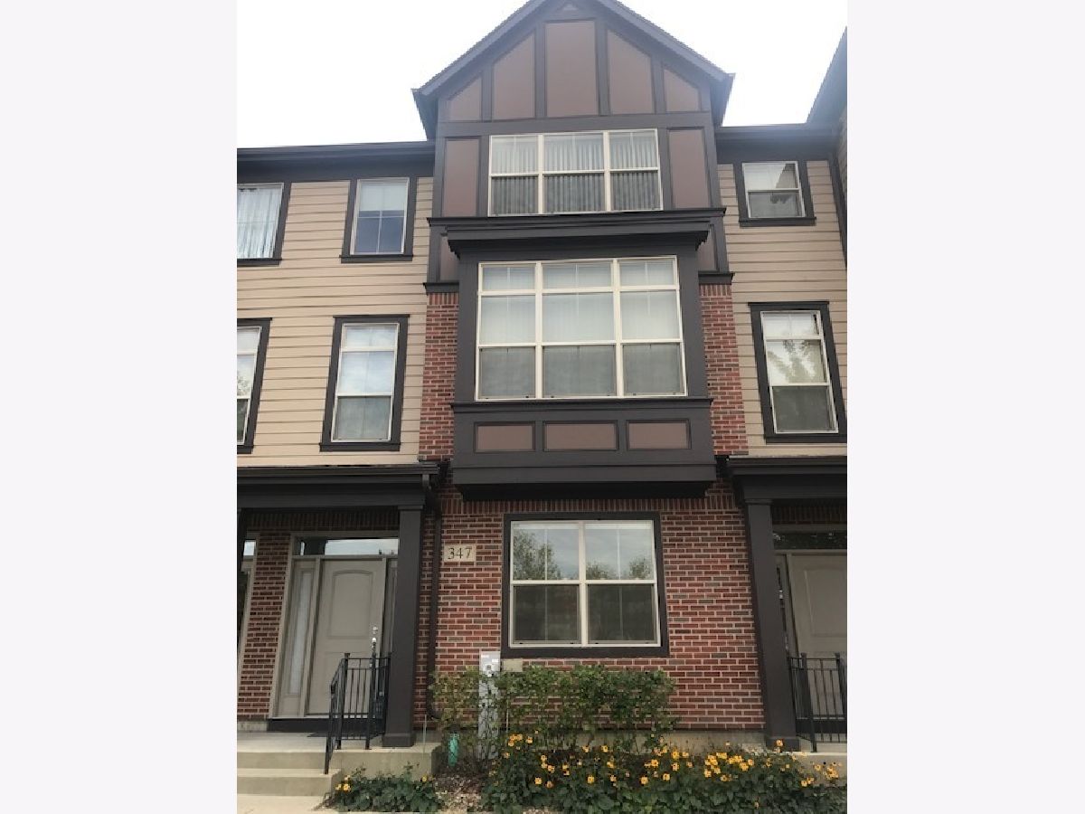 Townhomes Rented Aspen Pointe Vernon Hills Illinois, 405 Alpine Springs