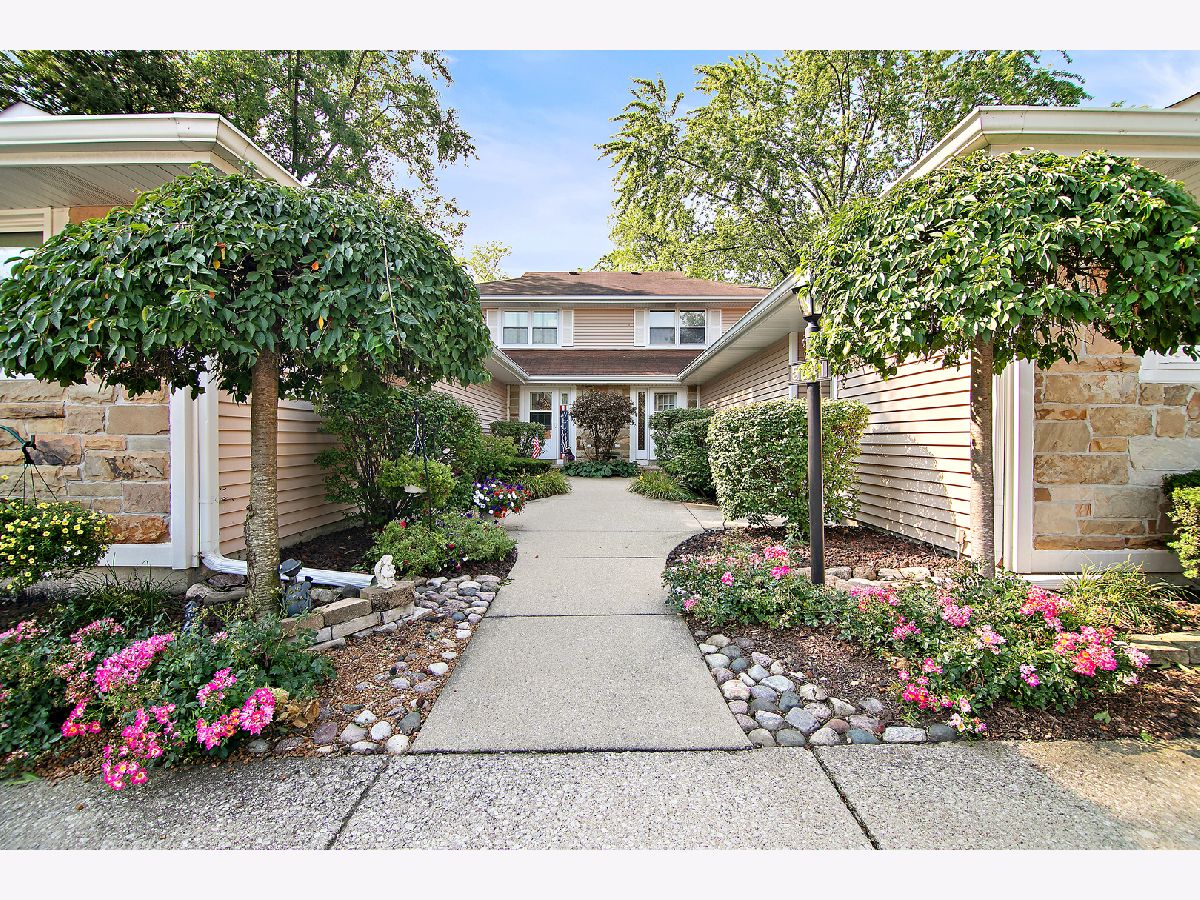Condos & Townhomes Sold Shade Tree Oak Forest Illinois, 5341 Creekside