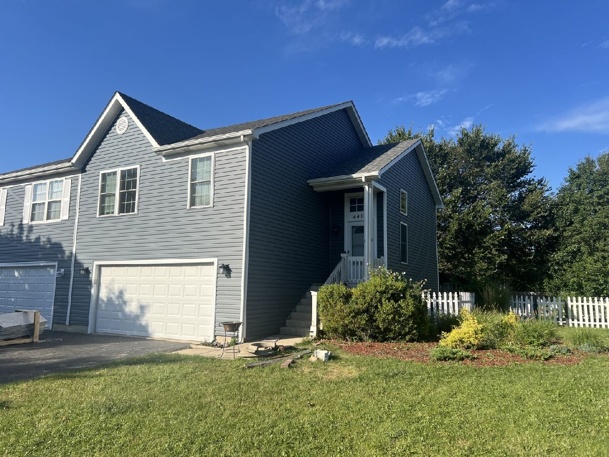 Homes & Townhomes Rented Heritage Of Oswego Oswego Illinois, 440 Newport