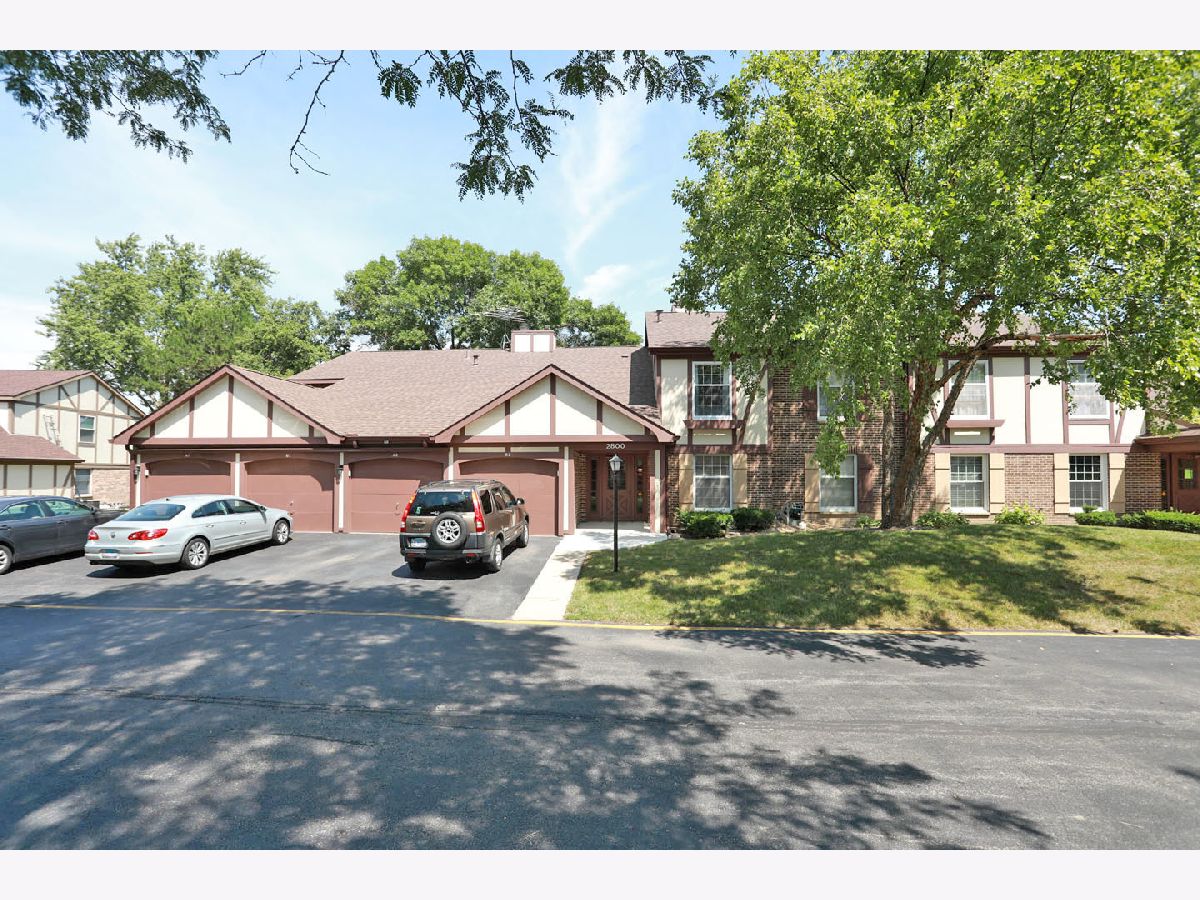 Condominiums & Homes Rented Willow Bend Rolling Meadows Illinois, 2800 Northampton