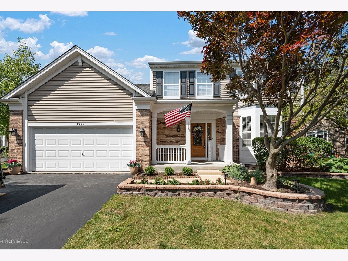 Homes Sold Summerlin Aurora Illinois, 1995 Lyndhurst