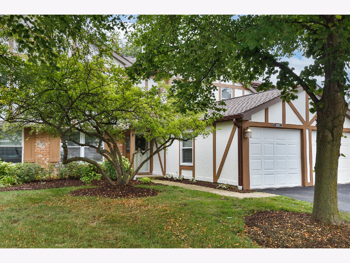 Townhomes Sold Winfield Square Winfield Illinois, 0N701 Bedford