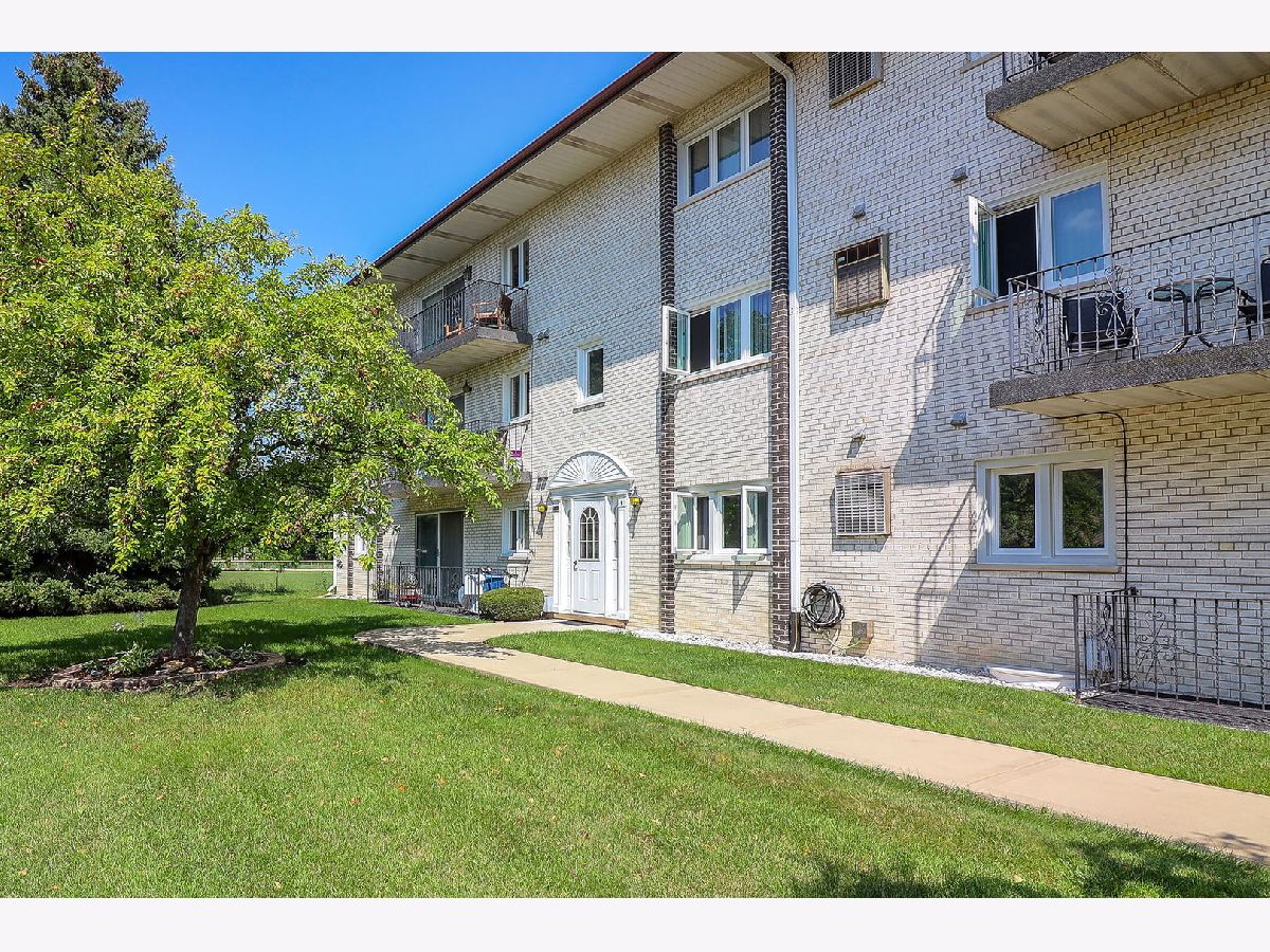 Condominiums Sold Sunrise Worth Illinois, 7530 111th