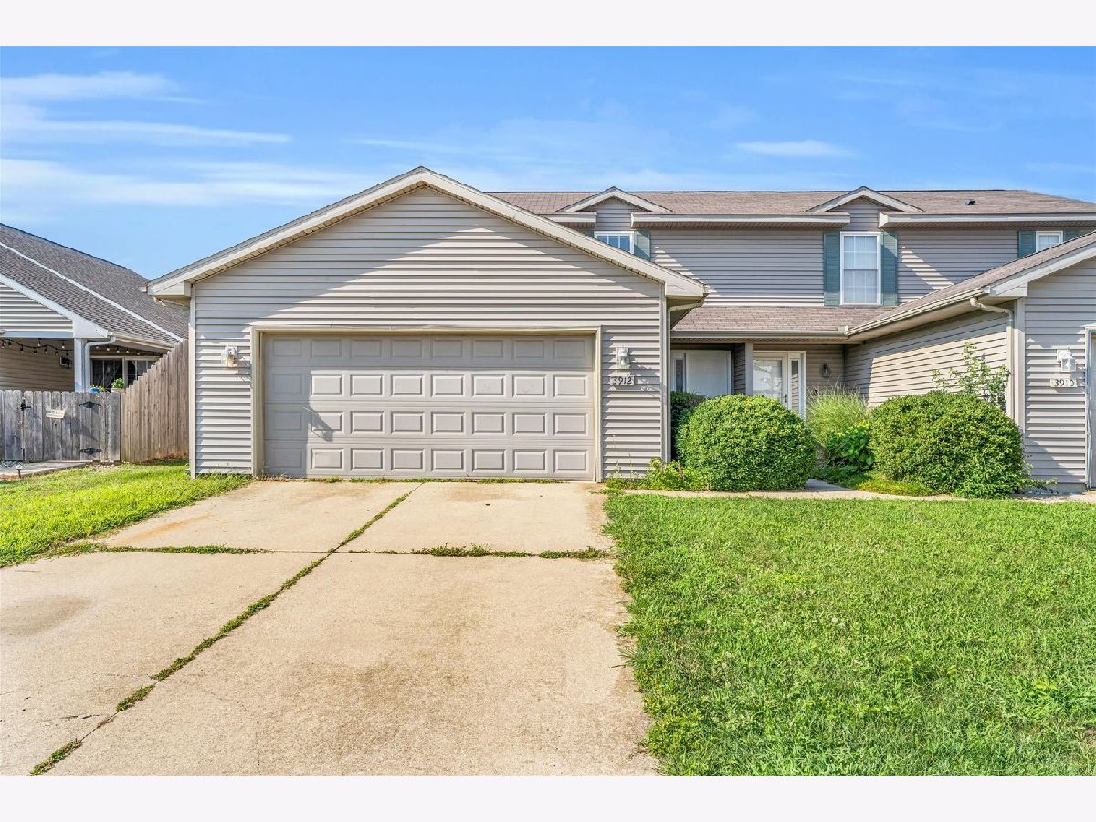 Condominiums & Homes Sold Turnberry Ridge Champaign Illinois, 3912 Balmoral