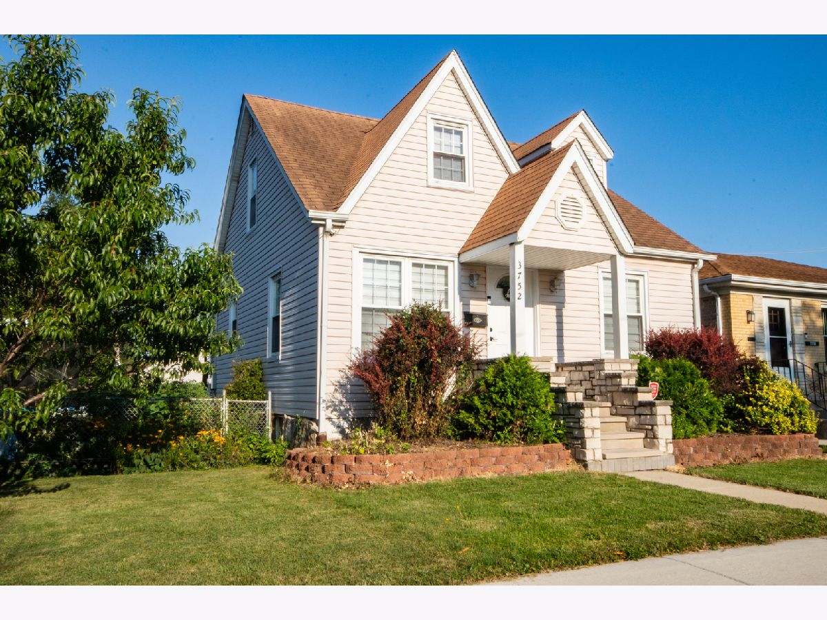 Homes & Condominiums Sold Belmont Heights Chicago Illinois, 3752 Oriole