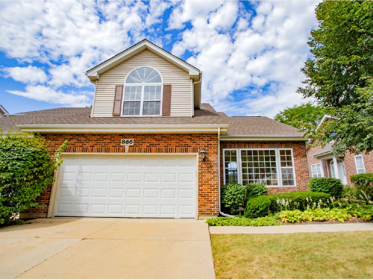 Townhomes Sold Pheasant Run Trails St Charles Illinois, 866 Pheasant