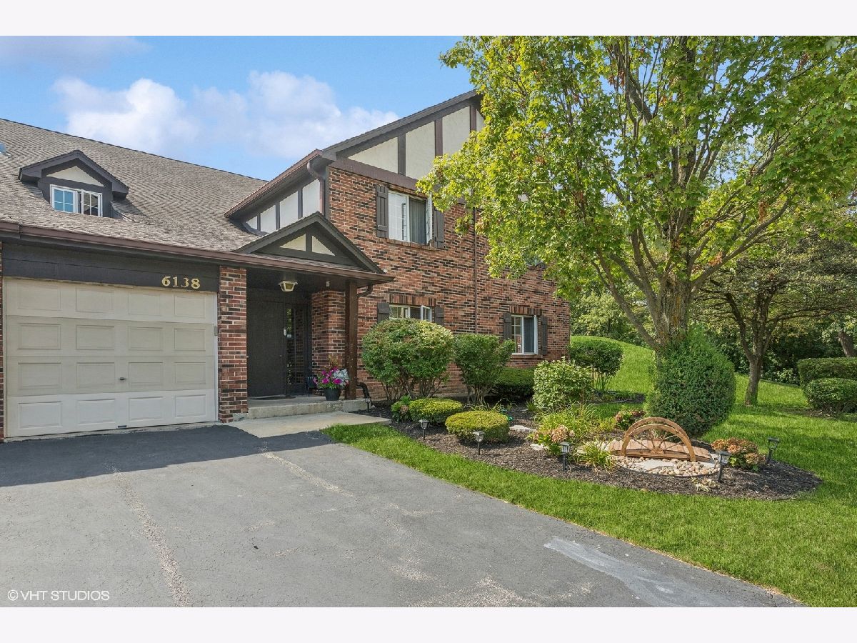 Condominiums Sold Stanhope Square Willowbrook Illinois, 6138 Willowhill