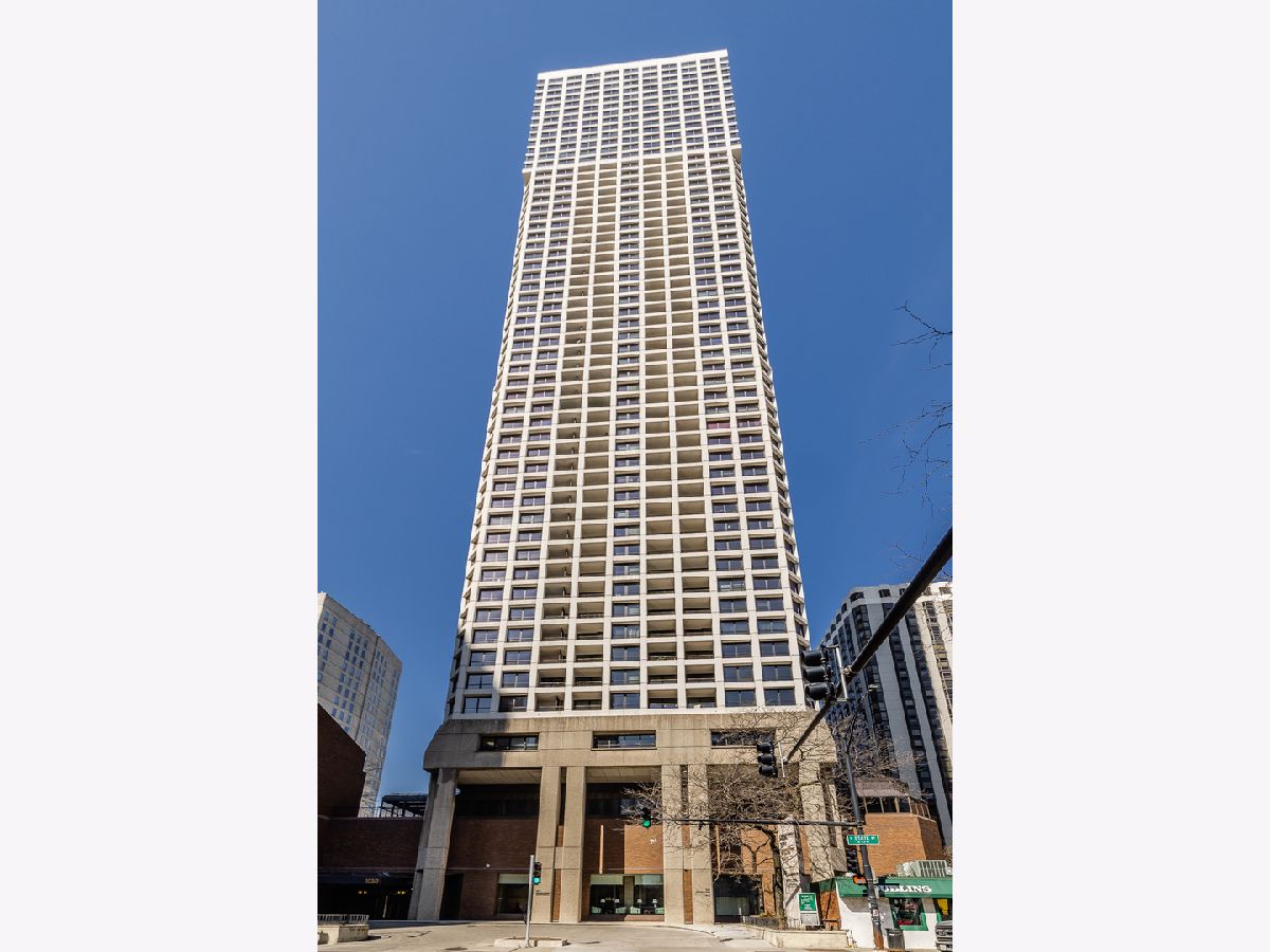 Condos & Townhomes Sold Newberry Plaza Chicago Illinois, 1030 State