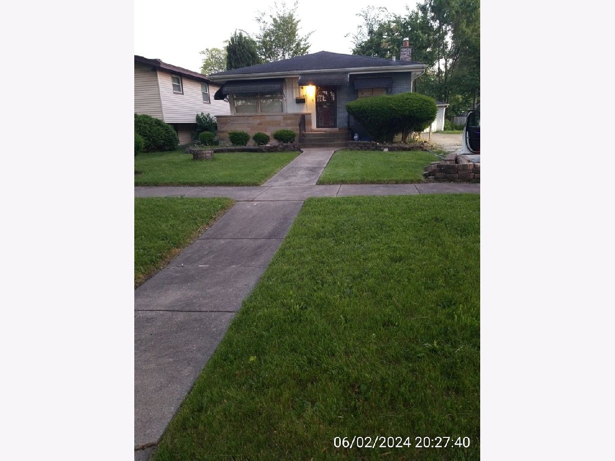  Rented Markham Illinois, 1745 163rd