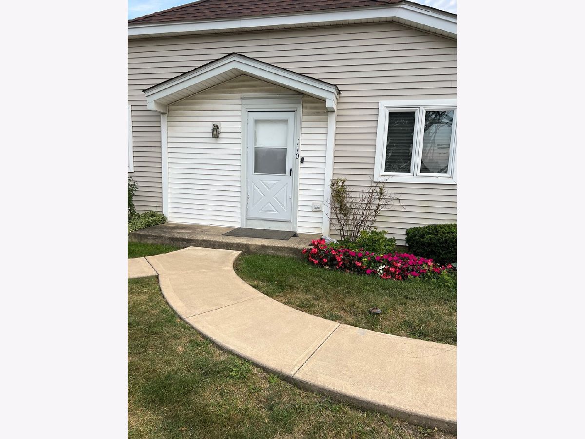 Townhomes & Condos Sold Inverrary Deerfield Illinois, 110 Inverrary