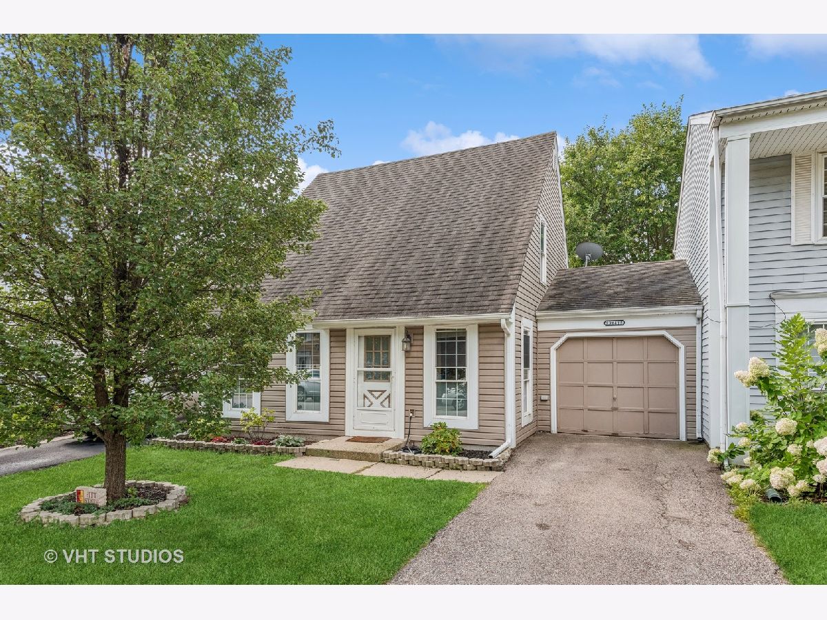 Townhomes Sold Edgebrook Warrenville Illinois, 29W415 Butternut