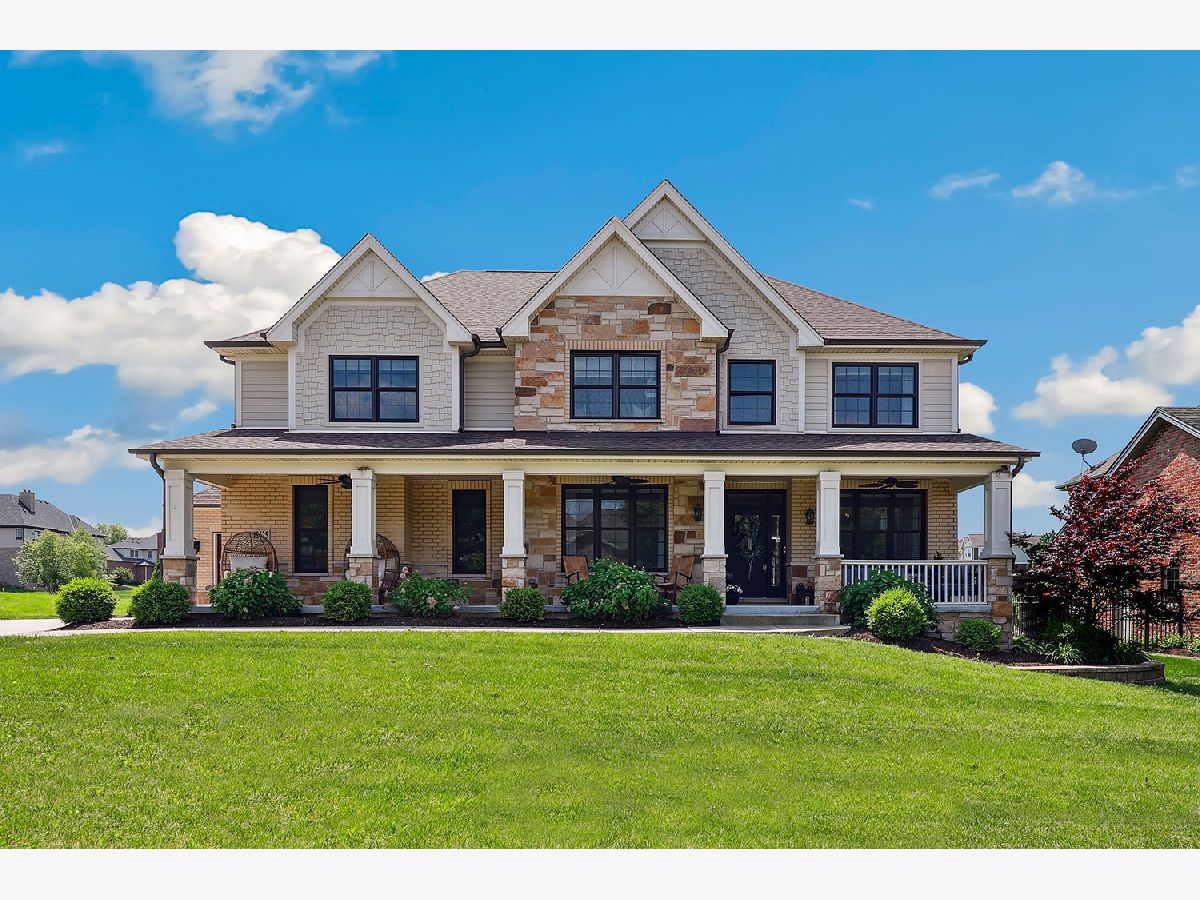 Homes & Condos & Townhomes Sold Briarcliffe Estates Lemont Illinois, 12625 Thornberry