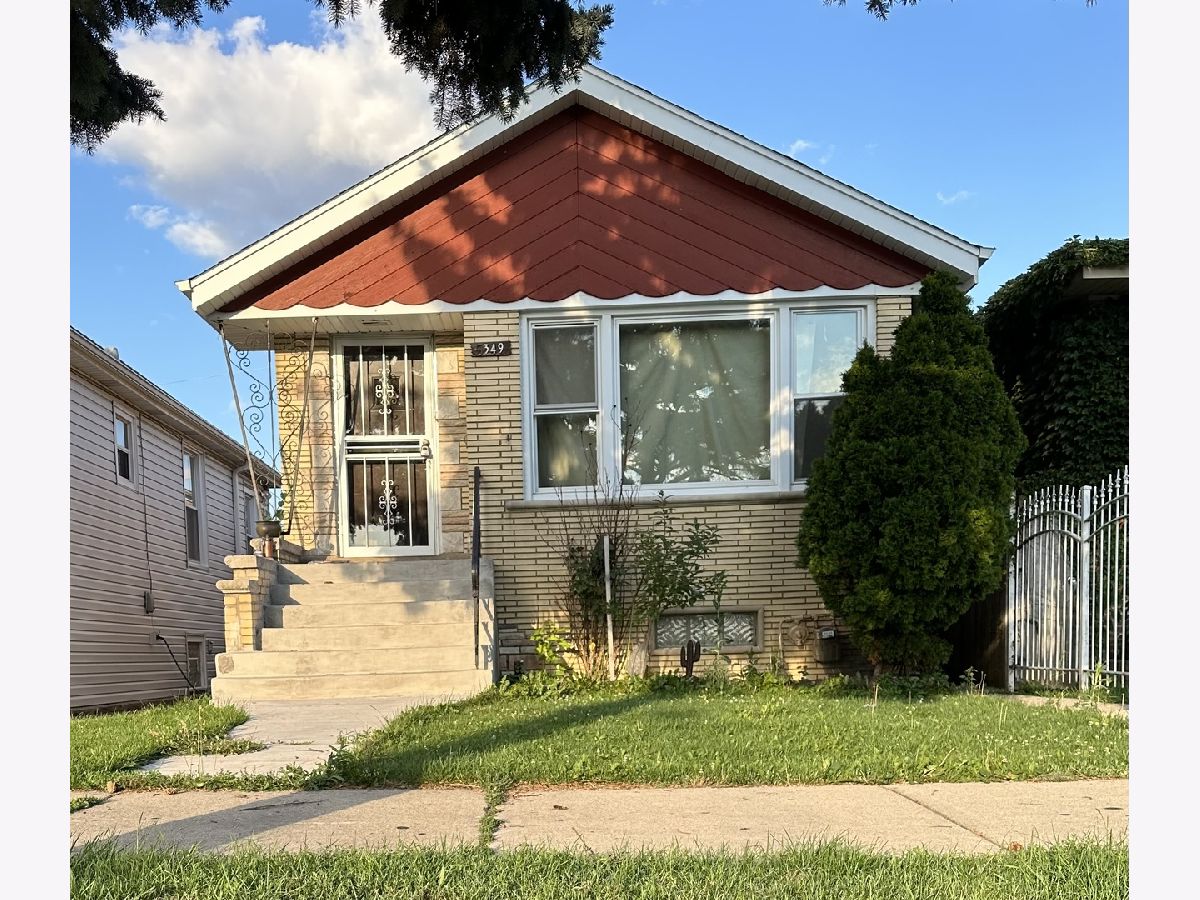 Homes & Condos & Townhomes Rented West Eldson Chicago Illinois, 5349 Sacramento