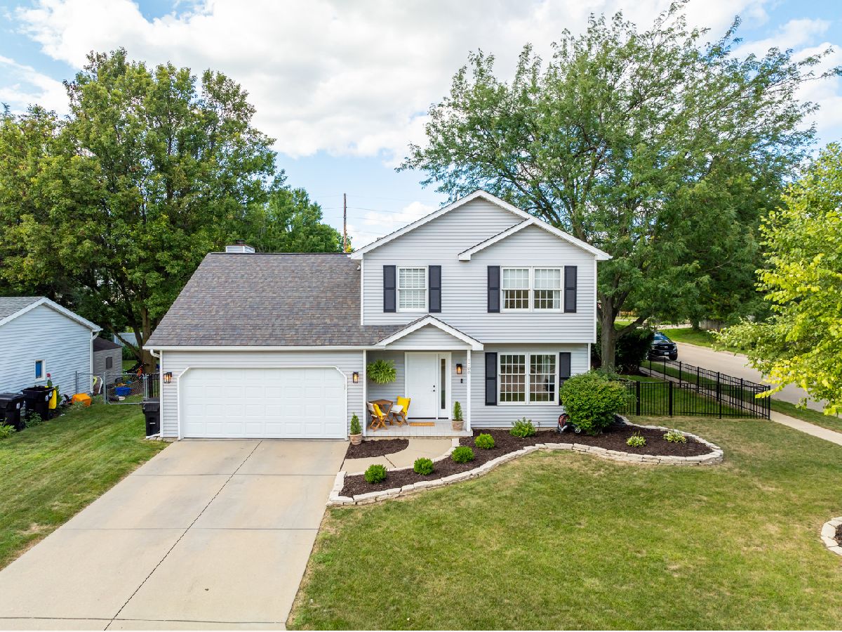 Homes & Condos & Townhomes Sold Park Place Normal Illinois, 1700 Fairfield
